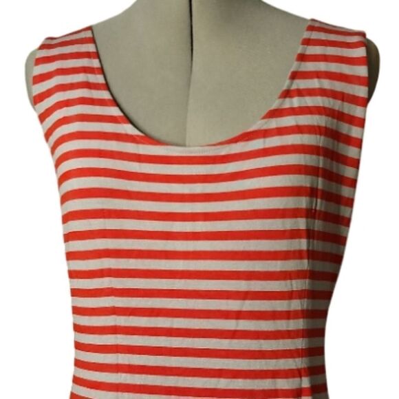 Bettie Page Gotcha Dress - Picture 3 of 4